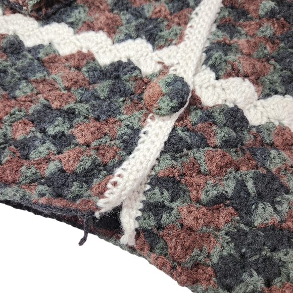 Handmade Vintage Crocheted Knit Cardigan Brown Green Granny Grandmacore XL - Picture 3 of 15